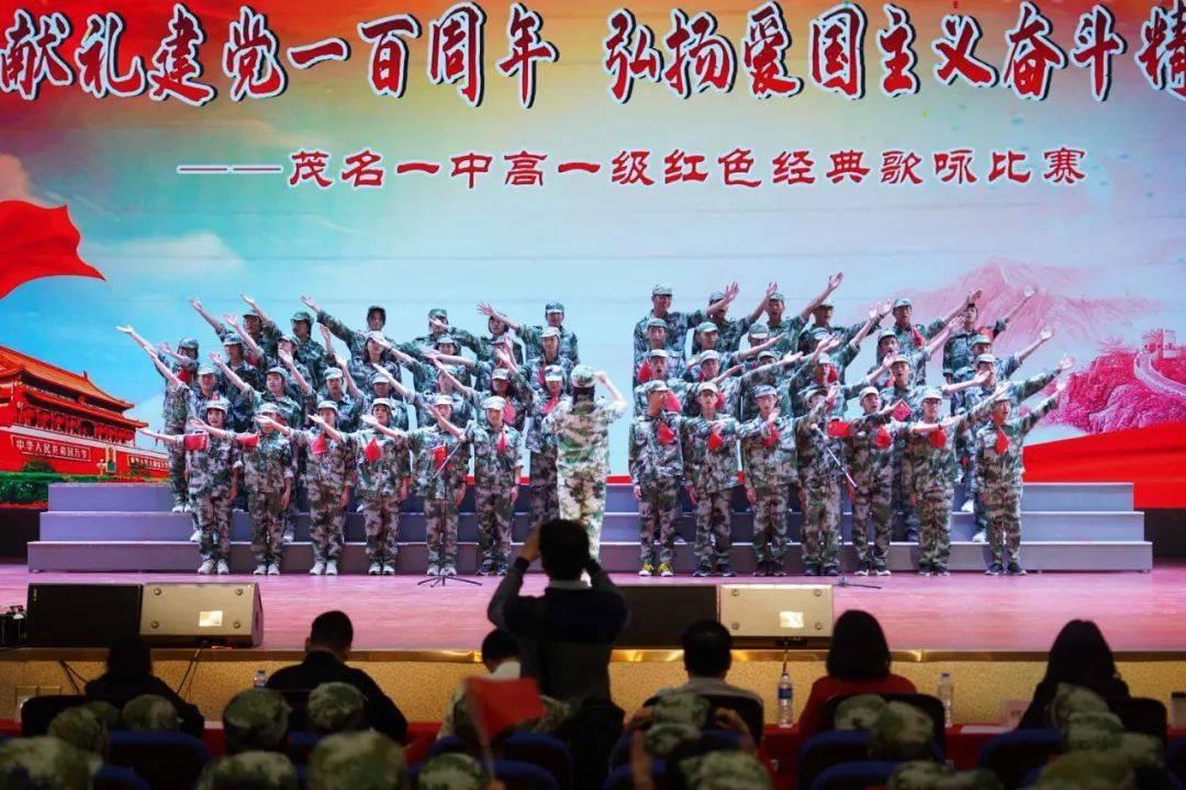 我市开展公共场所“除网、拆牌、清通道”集中整治行动