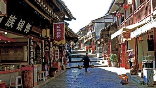 大叔钓鱼